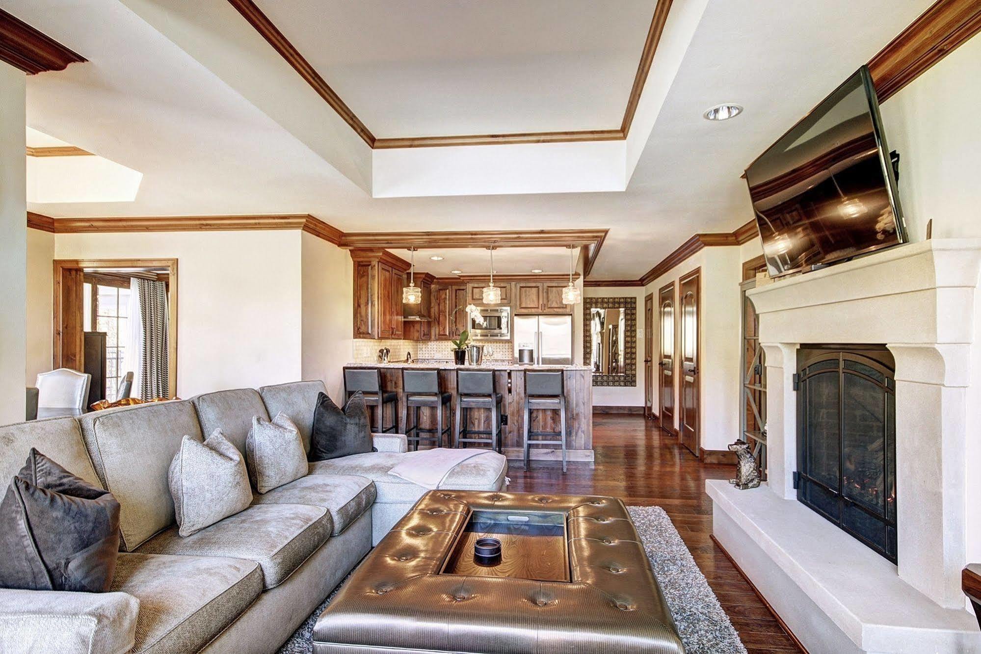 Legendary Lodging At The Ritz Vail Exterior foto